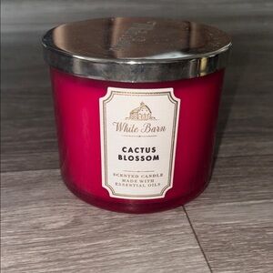 White Barn Cactus Blossom Scented Candle